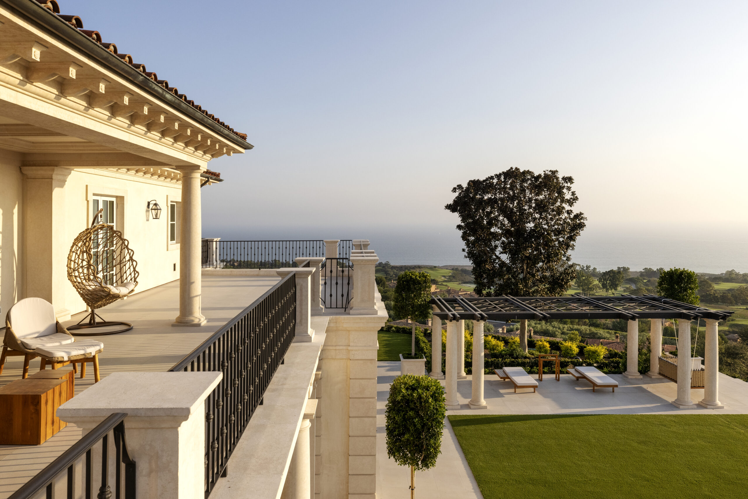 Neoclassical (1)