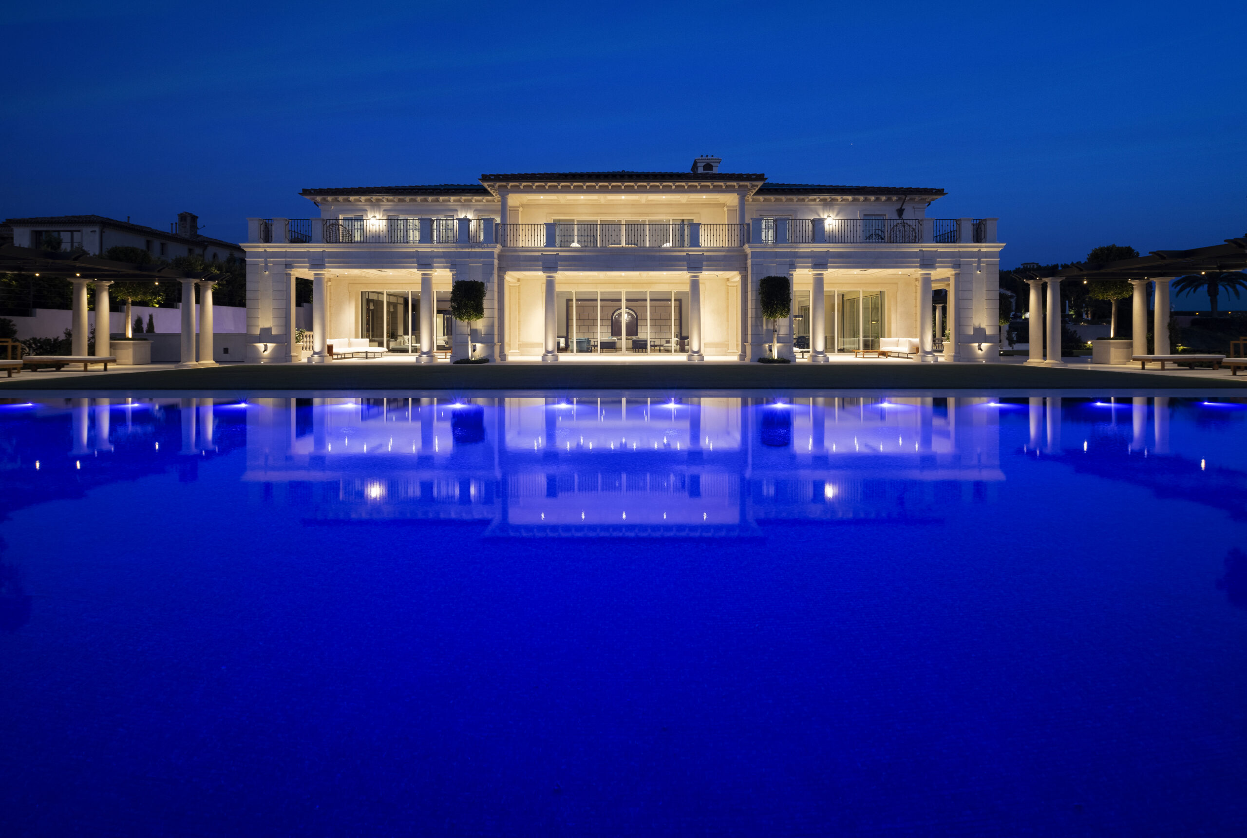 Neoclassical (3)
